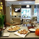 Mar Del Plata (adults Only) Bed & Breakfast