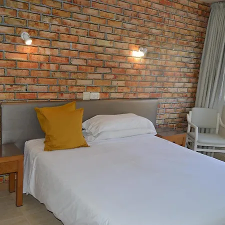 Mar Del Plata (adults Only) Konukevi S'Arenal