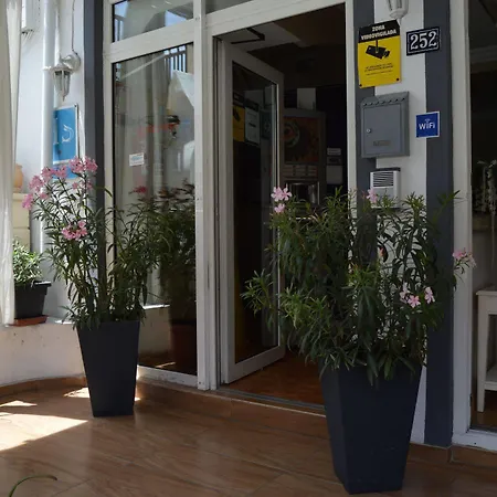 Konukevi Mar Del Plata (adults Only) S'Arenal