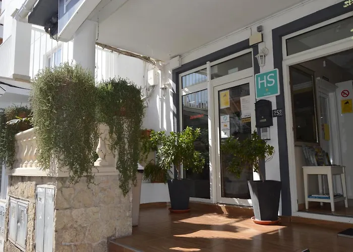 银海旅馆 住宿加早餐酒店 2*