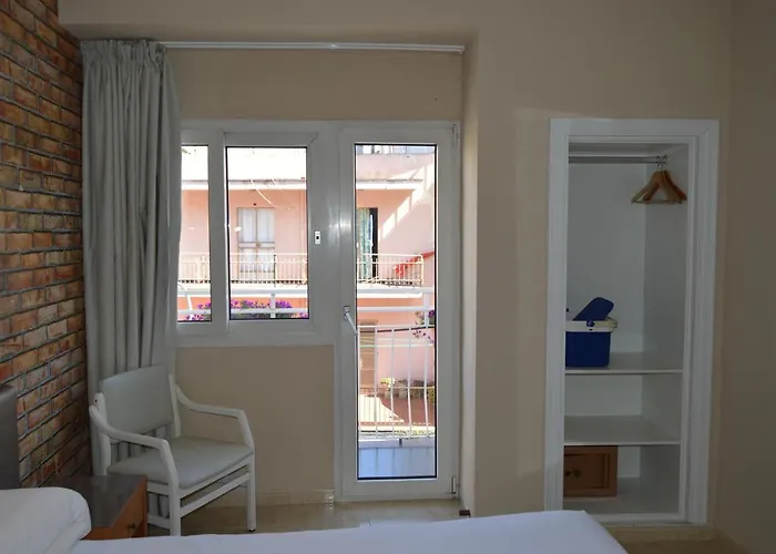 Mar Del Plata (adults Only) Bed & Breakfast 2*